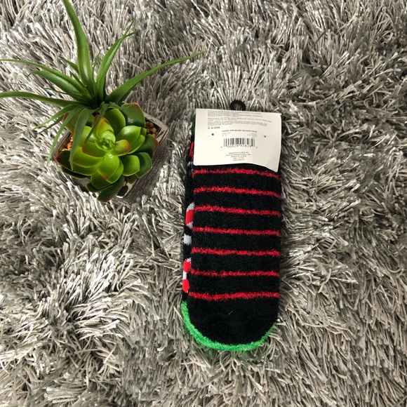 CHRISTMAS MINT TO BE 2-PACK MICRO VELOUR SLIPPER - Picture 4 of 6